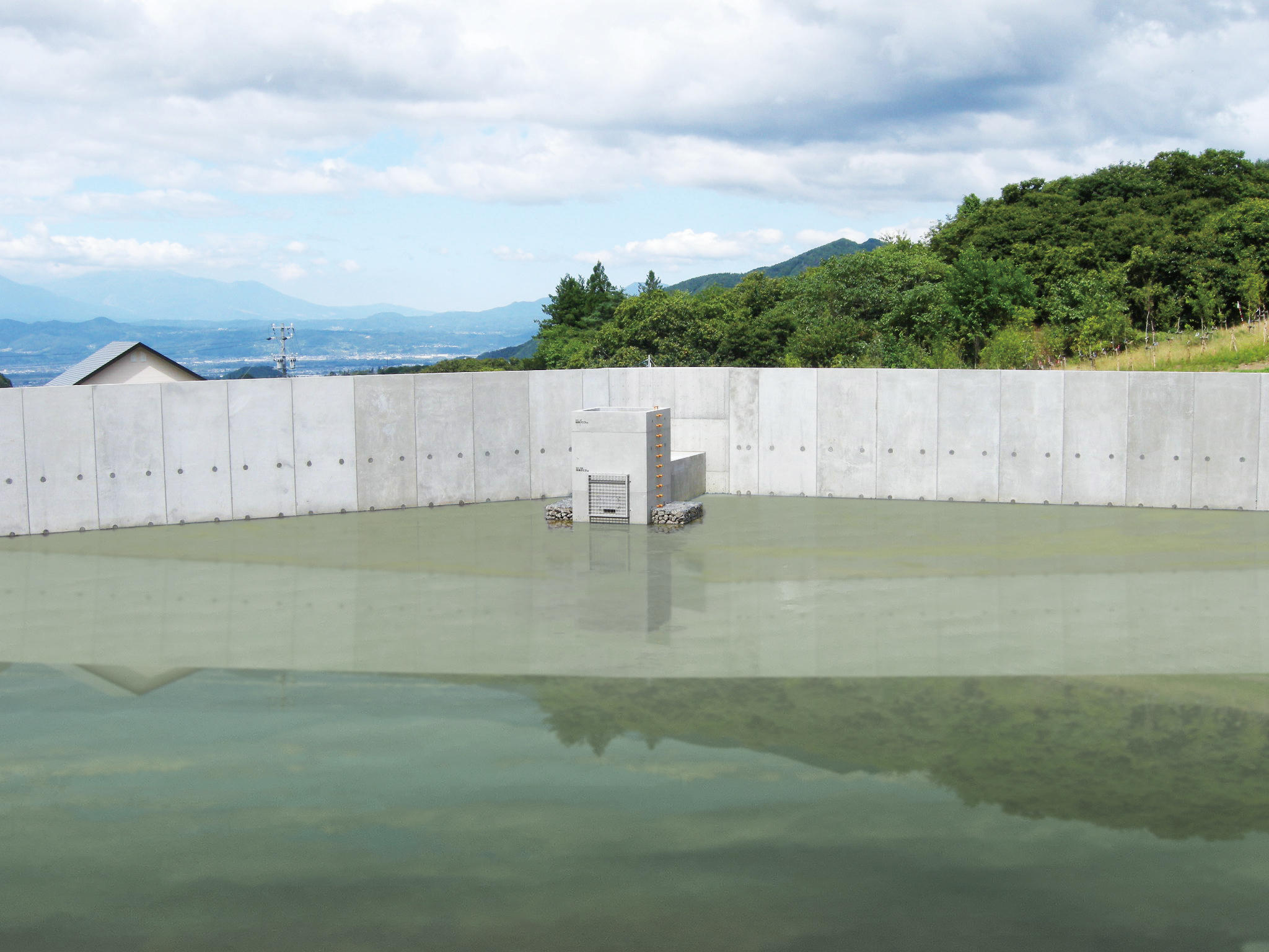 オープン式調整池