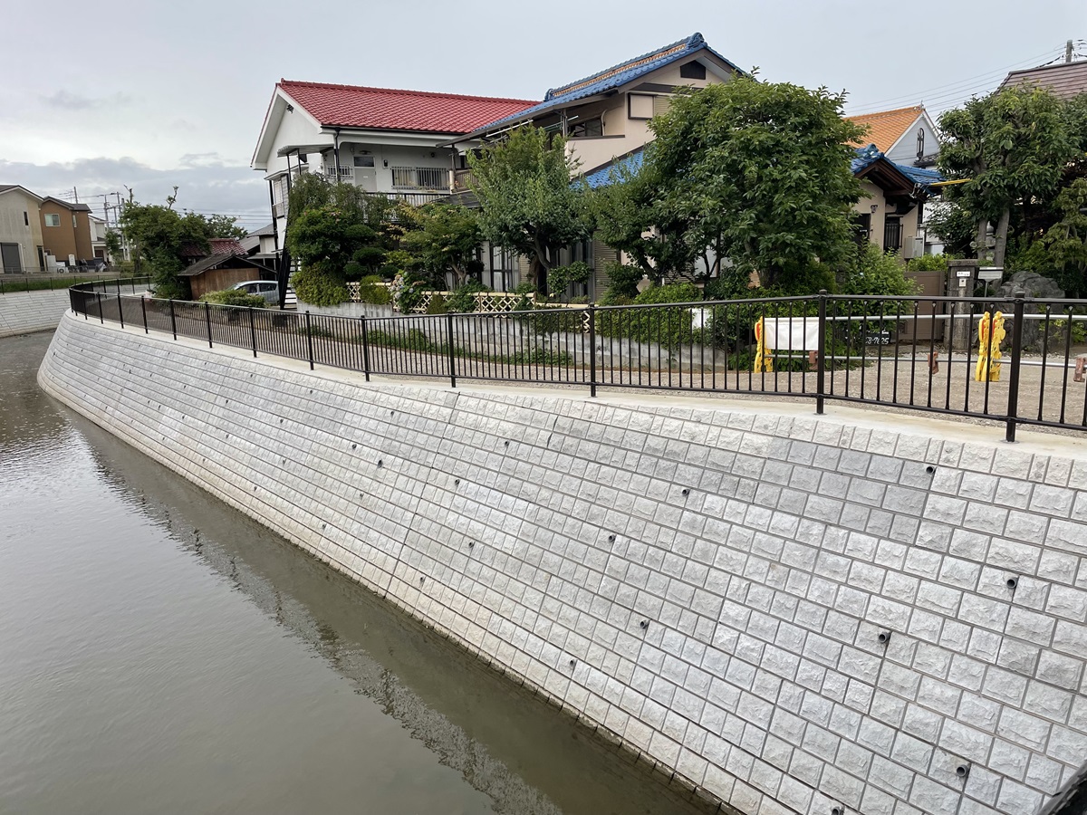 不老川緊急治水対策工事（護岸工5工区）