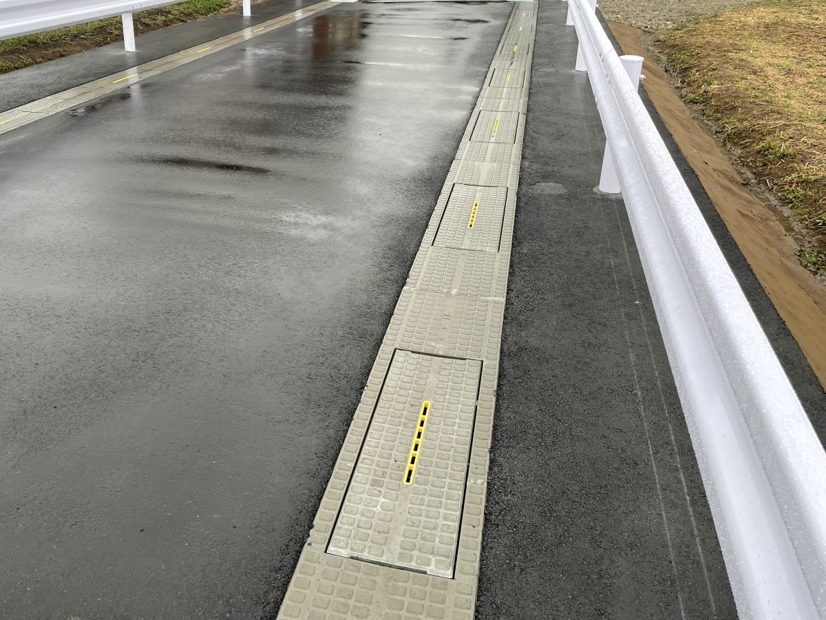 市道2037号線舗装排水工事